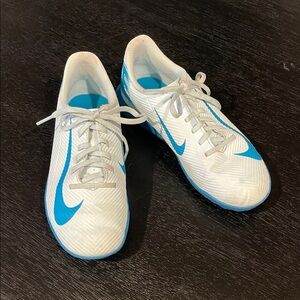 Nike Mercurial Vapor Turf Soccer Cleats Size 3Y